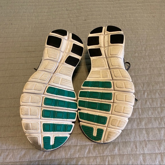 Nike Running Shoes - Picture 5 of 6